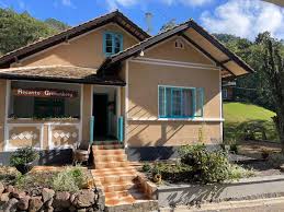 Pratos típicos da culinária alemã no Recanto Grunenberg
